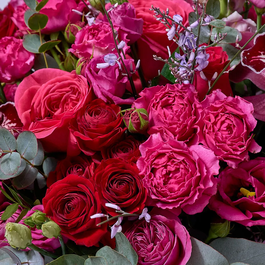 Корзина из ярких цветов "Ягодный экстаз", фото 4